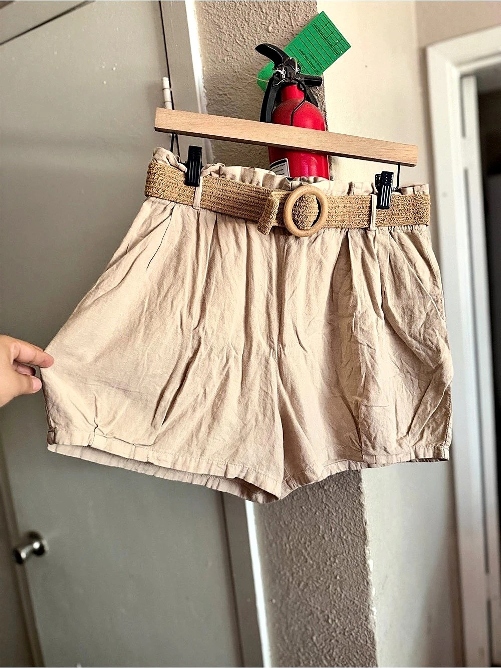 High Waist Belted Shorts in Beige Like New